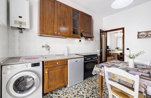 Vado Ligure Apartment | Apartment 'Casa Grace - Casa Al Mare' with Mountain View, Balcony and Wi-Fi