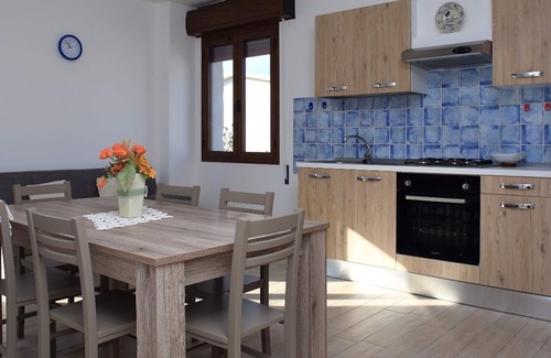 Irgoli Apartment | Apartment "Casa Vacanze Irgoli" with Mountain View, Balcony & Wi-Fi