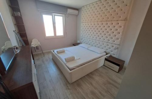 Shkoder Apartment | Apartment Cathedral Square