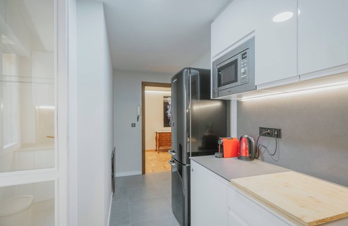 Burgos Apartment | Apartment 'Centro Burgos Real Consulado' with Balcony and Wi-Fi