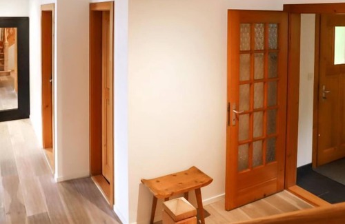 Chesieres Apartment | Apartment Chalet Les Pommiers in Villars - 8 persons, 4 bedrooms