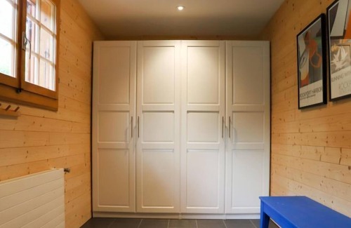 Chesieres Apartment | Apartment Chalet Les Pommiers in Villars - 8 persons, 4 bedrooms