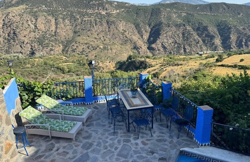 Pitres Apartment | Apartment 'Chaparra Pitres Apart Atalbéitar' with Mountain Views, Shared Pool and Wi-Fi