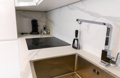 Grand Clement Apartment | Apartment 'Chic Et Elégant À Villeurbanne' with Wi-Fi