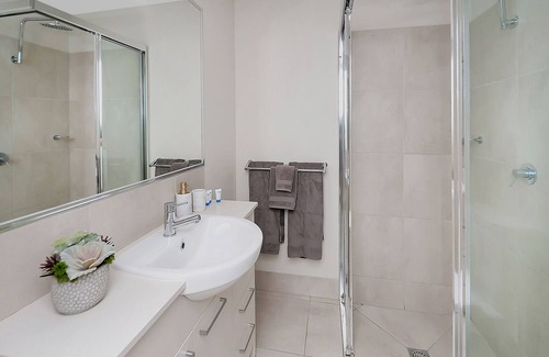 Cairns North Apartment | Apartment Close to the City Life on Lake 3