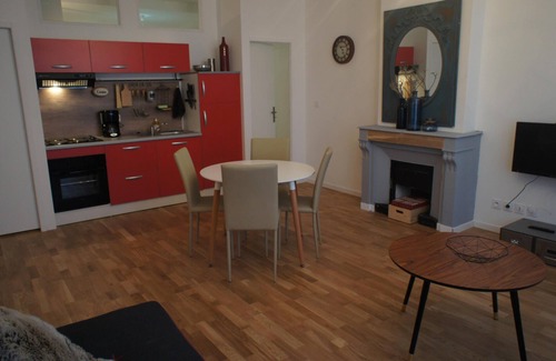 Bourg-les-Valence Apartment | Apartment-Comfort-Private Bathroom-A7-Rez de chaussée