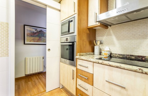 Sant Antoni Apartment | Apartment 'Cristina Center' with Balcony, Wi-Fi and Air Conditioning