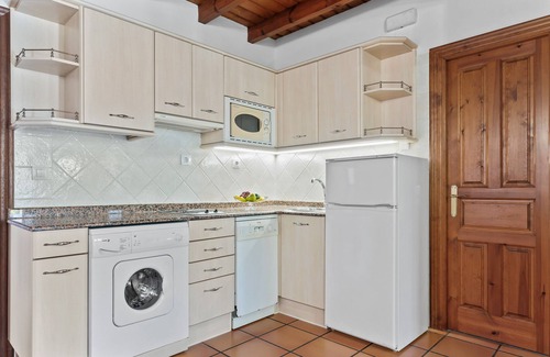 Bustio Apartment | Apartment 'Cruz' with Private Terrace and Wi-Fi