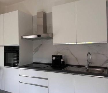 Albate Apartment | Apartment Dolce Vita- 2 Free Parking- Self check-in