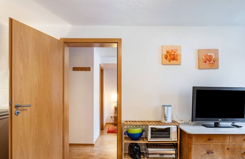 Gersfeld Apartment | Apartment 'Edith' with Mountain View, Shared Garden and Wi-Fi