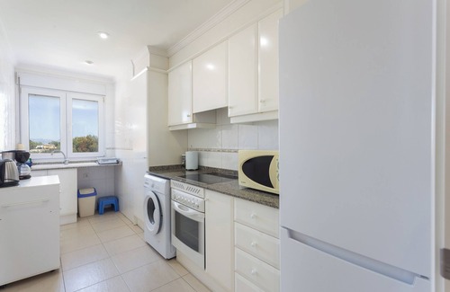 Les Deveses Apartment | Apartment 'Edu' with Sea View, Wi-Fi and Air Conditioning