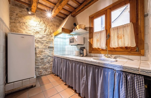 Conesa Apartment | Apartment 'El Clos 1' with Mountain Views, Private Terrace and Wi-Fi