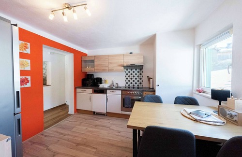 Altaussee Apartment | Apartment Enzian | Sauna | Parking | Kitchen