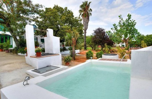 Castell-Platja d'Aro Cottage | Apartment La Cort inside Masia Cal Ros, 8 people