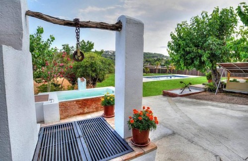 Castell-Platja d'Aro Cottage | Apartment El Forn inside Masia Cal Ros for 8 people