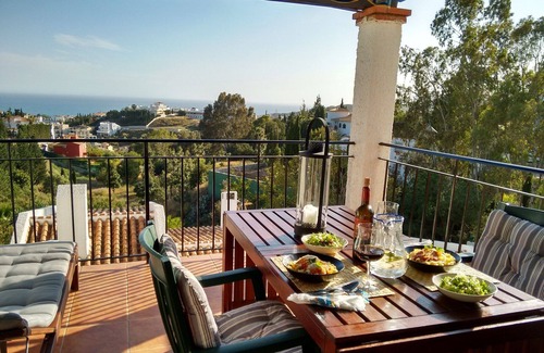Rincon de la Victoria Apartment | Apartment with sun terrace and sea view