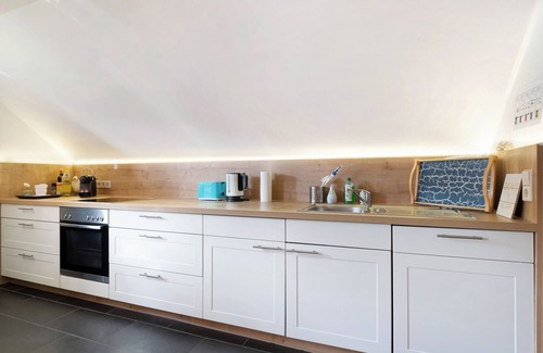 Hundsbach Apartment | Apartment 'Familienwohnung Nala' with Mountain View, Shared Garden and Wi-Fi