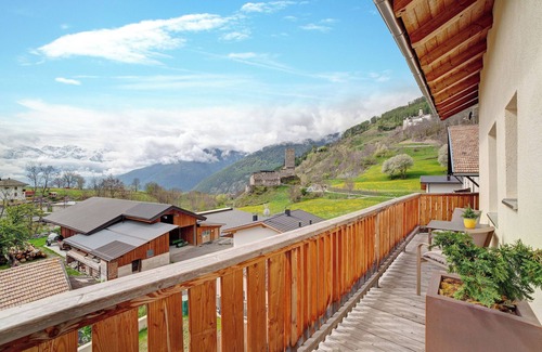 Burgusio Apartment | Apartment "Ferienwohnungen Zwick Maroles" with large south-facing balcony and panoramic view