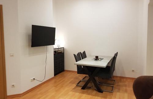 Neuruppin Apartment | Apartment Ferienglück - Zentraler Rückzugsort
