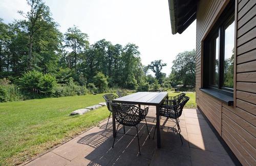 Langenbach bei Kirburg Apartment | Apartment 'Ferienwohnung Im Westerwald' with Private Terrace, Shared Garden and Wi-Fi