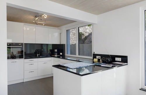 Stockach Apartment | Apartment 'Ferienwohnung Paul' with Mountain View, Shared Terrace and Wi-Fi