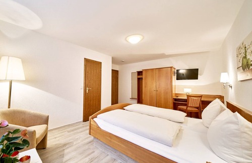 Heiligenberg Apartment | Apartment 'Fewo 2' with Shared Terrace and Wi-Fi