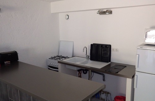 Favone Apartment | Apartment for 4 people, on the ground floor, barbecue terrace, shared swimming pool