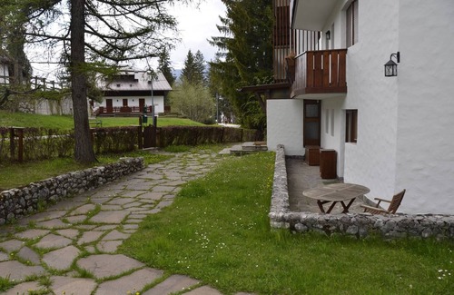 Cortina d'Ampezzo Historic Centre Apartment | Apartment for a relaxing stay in the Dolomites