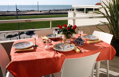 Biscarrosse Plage Apartment | Apartment for 4, close to beach, balcony with ocean view