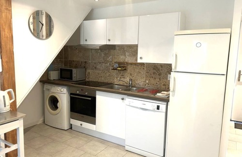La Garde-Freinet Apartment | Apartment for 4 people with garden and pool, located in the heart of the Massif des Maures