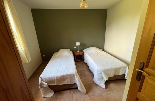 St.-Remy-de-Provence Other | Apartment in a quiet part of a farmhouse, with enclosed garden