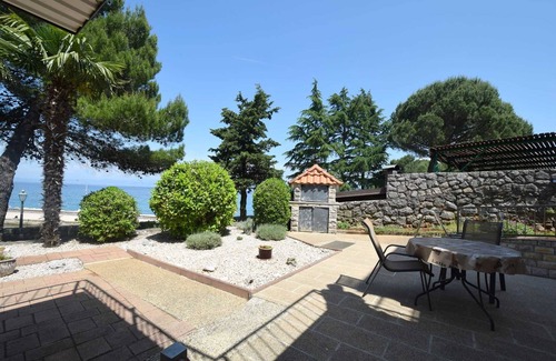 Vantacici Apartment | Apartment Frane 1 with Seaview