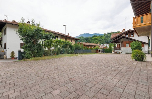 Ponte Arche Apartment | Apartment 'Fucine 33' with Mountain View, Balcony and Wi-Fi