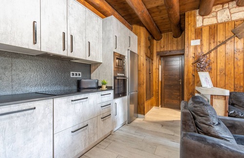 Borrastre Apartment | Apartment 'Galamín' with Mountain View, Private Terrace and Wi-Fi