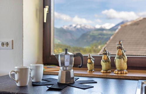 Luson Apartment | Apartment 'Gatscherhof Abendrot' with Mountain View, Shared Garden and Wi-Fi
