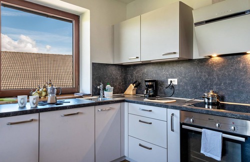 Luson Apartment | Apartment 'Gatscherhof Abendrot' with Mountain View, Shared Garden and Wi-Fi