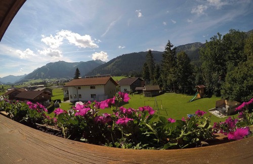 Tannheim Apartment | Apartment - guest house Reichle