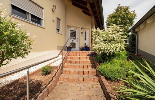 Weilerbach Apartment | Apartment 'Haus Emanuel' with Balcony and Wi-Fi