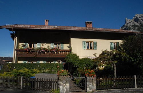 Mittenwald Apartment | Apartment 'Haus Rappolder - Ferienwohnung' with Mountain View, Private Garden and Wi-Fi