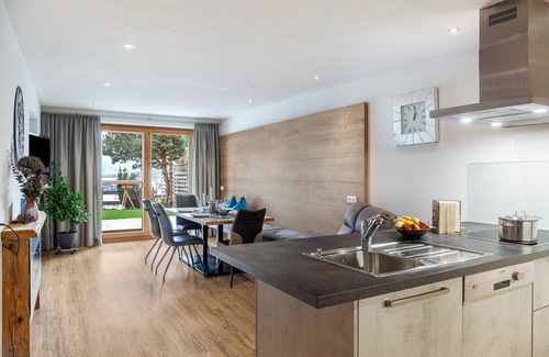 Kaltenbach Apartment | Apartment "Hochzillertal Gartenwohnung" with Mountain View, Terrace & Wi-Fi