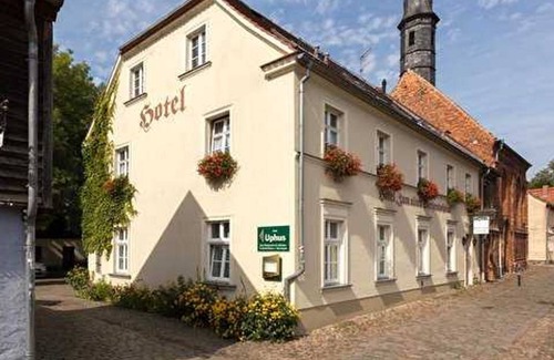 Neuruppin House | Apartment Hotel UP HUS IDYLL - 09 double rooms with extra bed