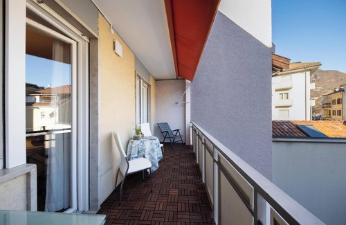 Gries - Quirein Apartment | Apartment Huita with Balcony and Wi-Fi