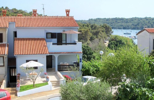 Vinkuran Apartment | Apartment Hula - PUL249 by Interhome