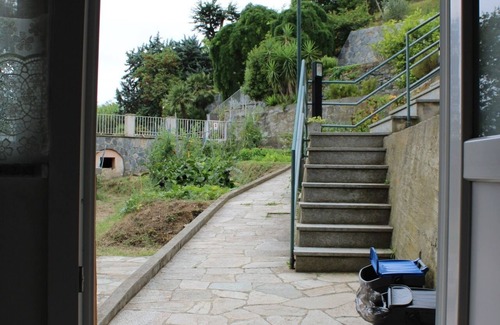 Celle Ligure Apartment | Apartment 'Il Faro' with Private Terrace and Private Garden