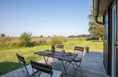 Fehrbellin Apartment | Apartment 'Im Teichland Linum' with Lake View, Private Terrace and Wi-Fi