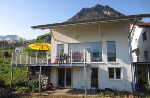 Buochs Apartment | Apartment in a family house with stunning views of the lake and mountains