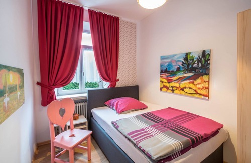 Nussdorf am Inn House | Apartment In A Hotel 'Nußdorfer Hof - Apartment 2' with Wi-Fi