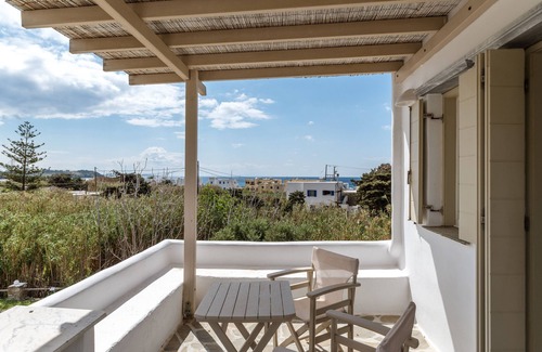 Kionia Apartment | Apartment In A Hotel 'Ninemia Suites Tinos Superior 201' with Sea View, Wi-Fi and Air Conditioning