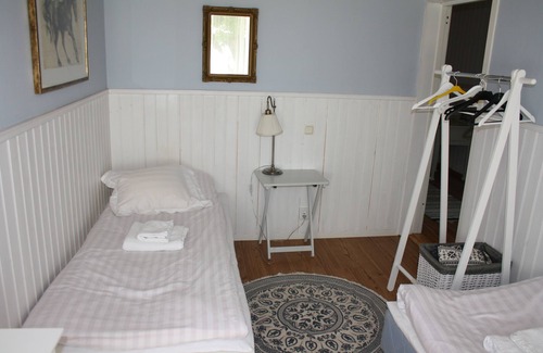 Kristinehamn Apartment | Apartment in a rural location
