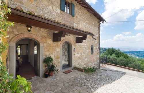 Villamagna Apartment | Apartment in a typical tuscan farmhouse